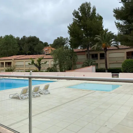 Bandol Piscine Calme