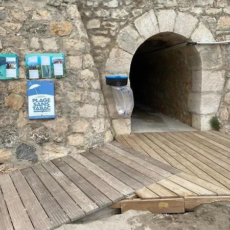 Bandol Piscine Calme